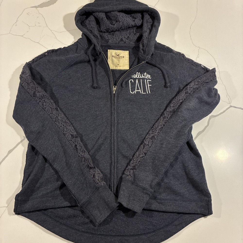 HOLLISTER Heather Navy Logo Zip Up Hoodie with Lace Sleeves. Size Medium
